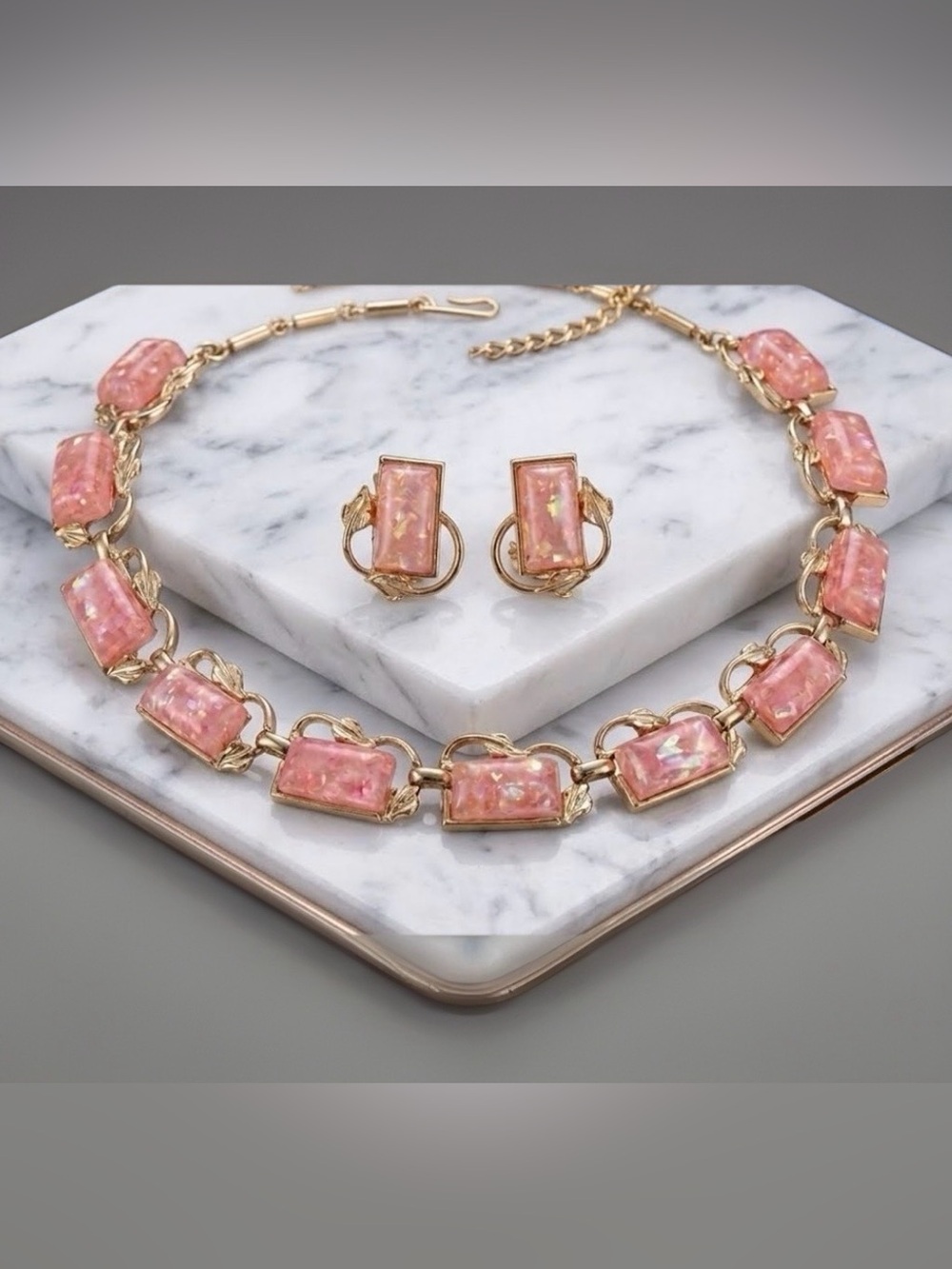 50’s CORO Pink Moonglow Confetti Lucite Choker Necklace Earrings SET Demi-Parure